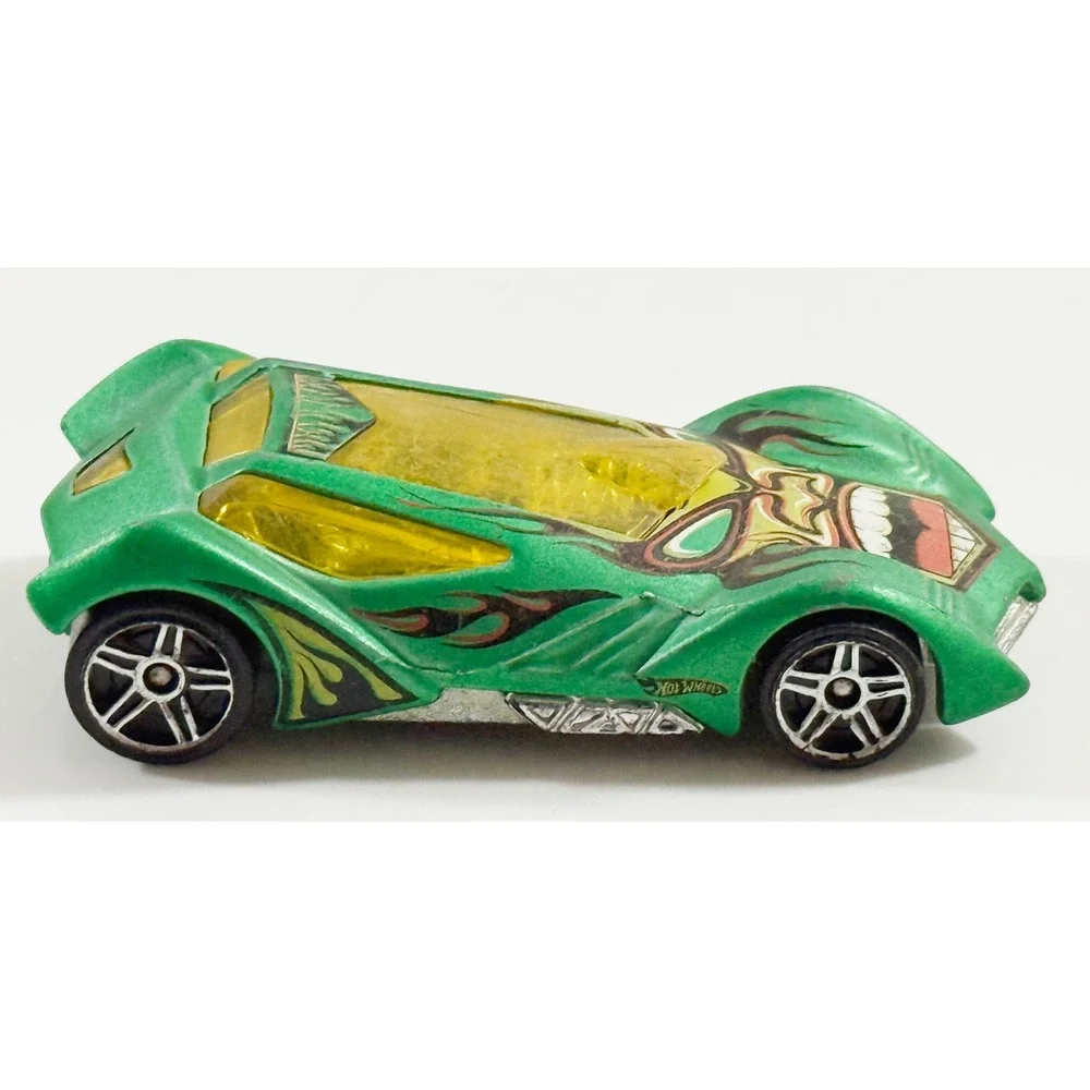 Hot Wheels Sinistra Toy Car Kids 1:64 Green Monster Face Flame Graphics B38